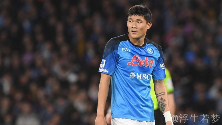 意媒:拜仁7000万欧加球员报价莱奥,科曼金玟哉磁卡三选一 意媒:拜仁7000万欧加球员报价莱奥,科曼金玟哉磁卡三选一