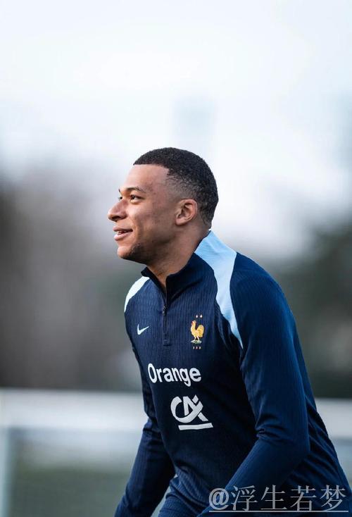 姆巴佩称与德尚无实质性矛盾；不评论齐达内接任话题